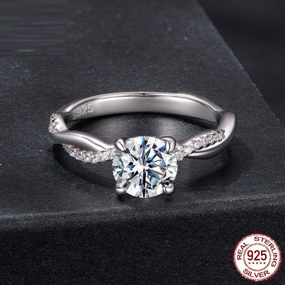 Luxe Helix D-Color Ring