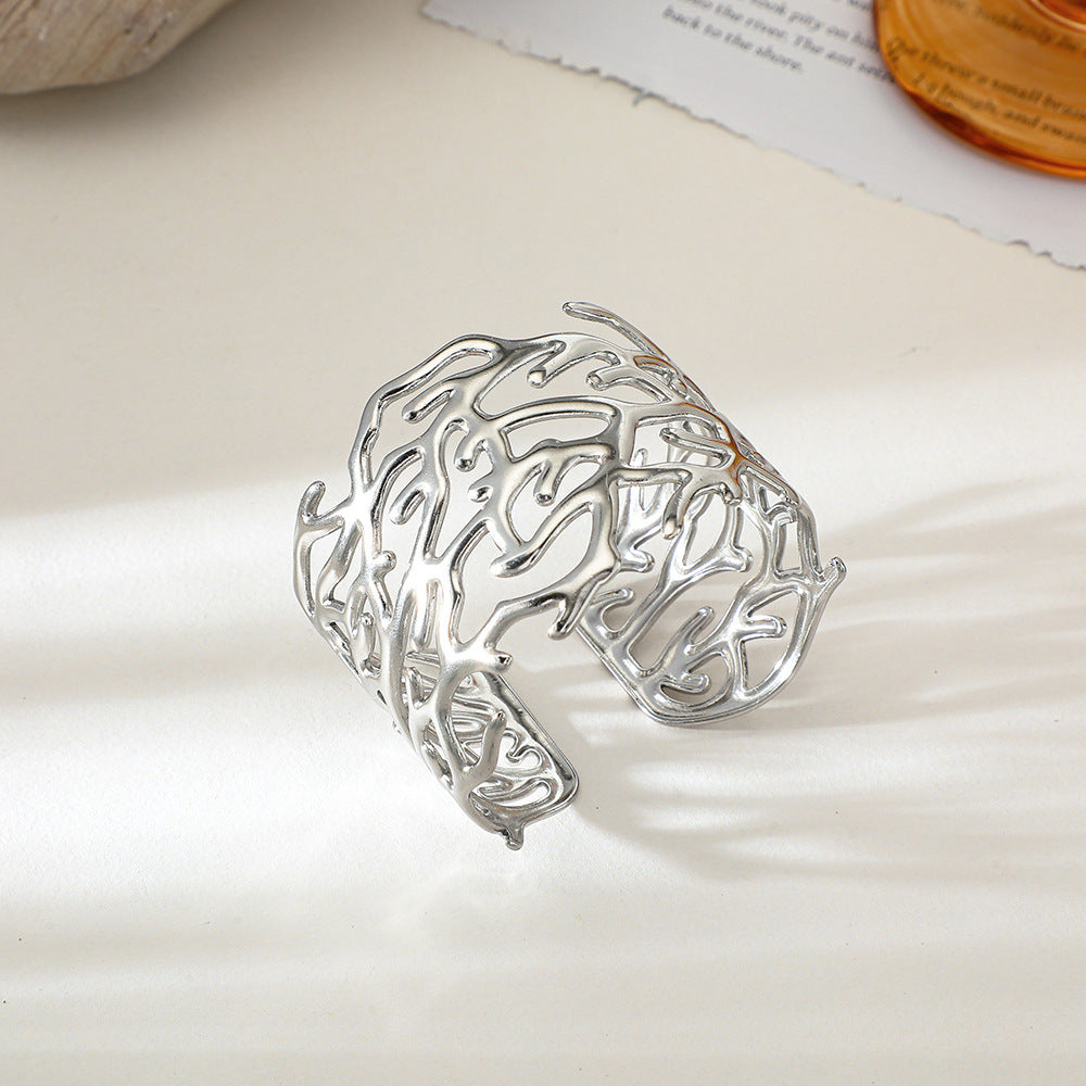 Open-End Flower Leaf Bracelet