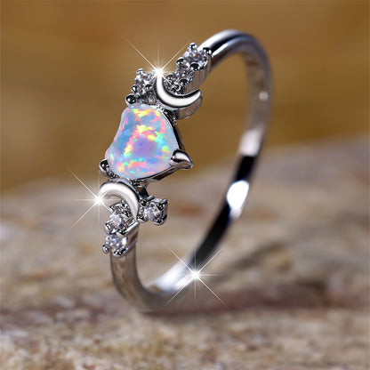 Love Moon Three Claw Ring