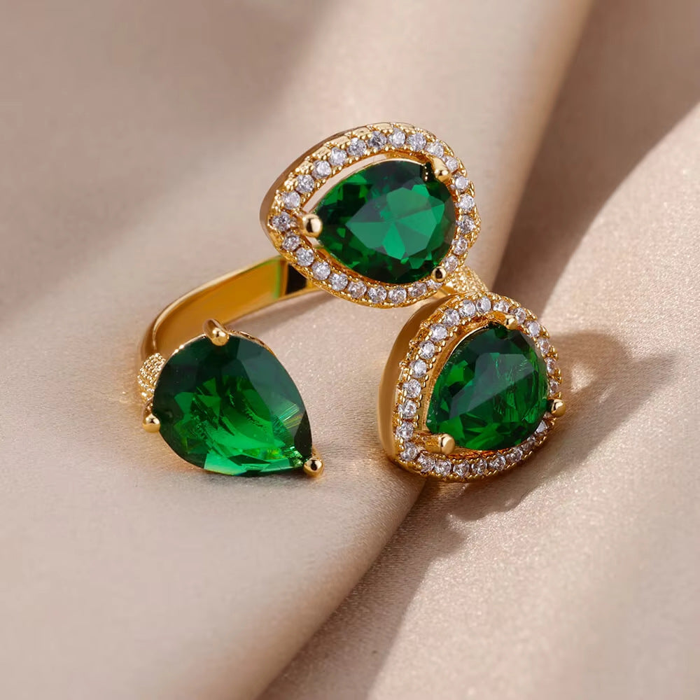 Water Drop Emerald Zircon Ring