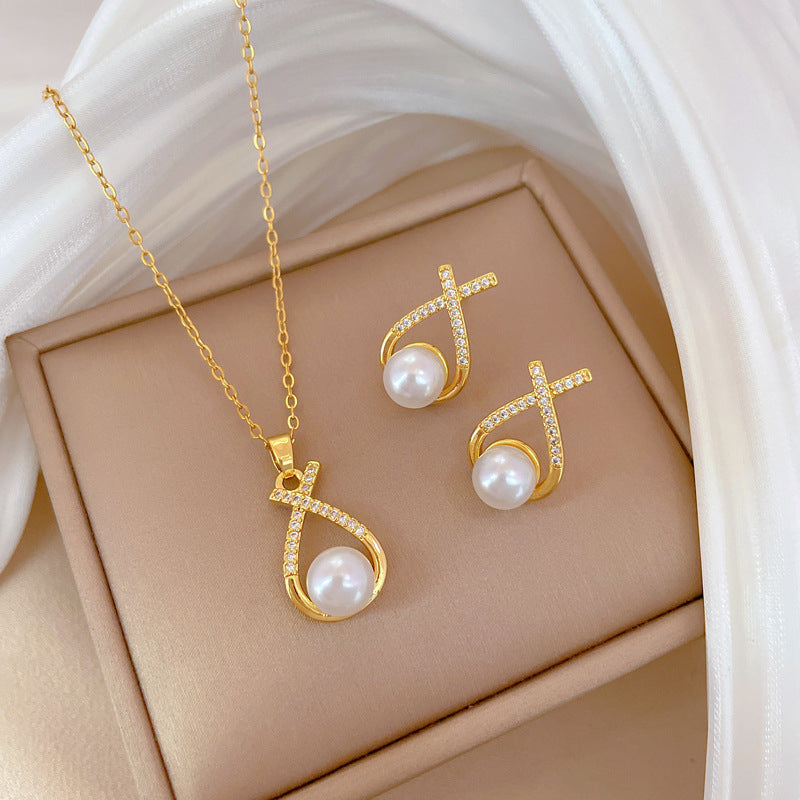 Cross-Design Diamond-Encrusted Pearl Necklace Set