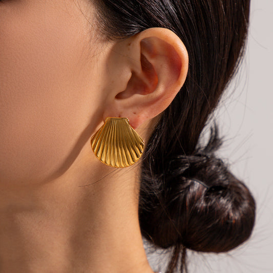 Seashell gold earings